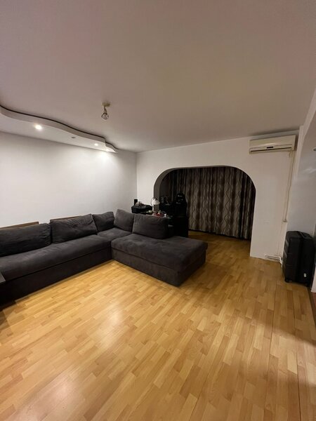 Militari (langa Restaurantul Cocosul Rosu)