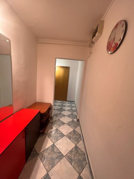 Militari (langa Restaurantul Cocosul Rosu)